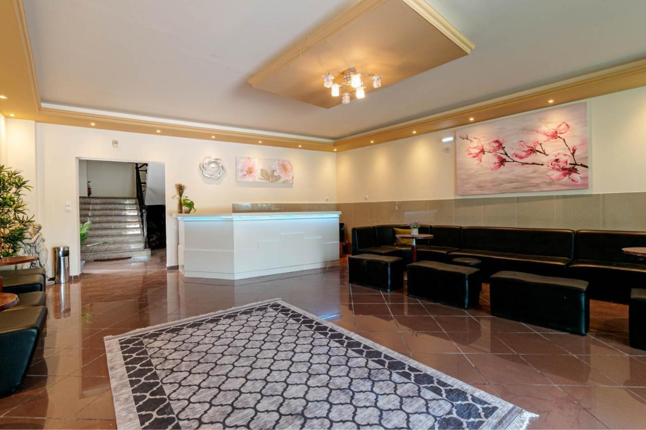 Porto Marina Aparthotel Gouvia Esterno foto
